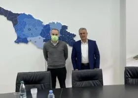 076A646C-2CF8-4A32-94C6-7BD14EC866A9