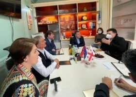 4A093001-FADB-4CE7-86BF-A8BB93507115