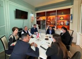 7CFBBE13-4172-4BB9-A2E3-50A63DB5EDFE