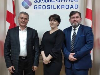 8E4A548F-D3FF-44DC-884F-8A23F4F34396