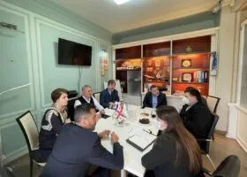 B3AEAB19-ABE1-402D-A460-62F216BB7827