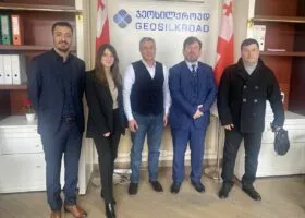 E6E2591F-7D9F-44B1-AEB4-3550FE3DA6BF